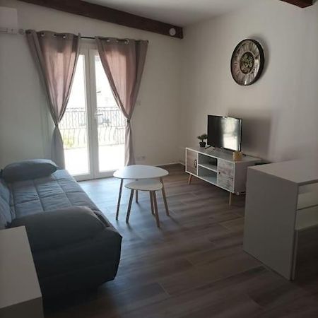 Studio Meuble Climatise Avec Terrasse Ντραγκινιάν Εξωτερικό φωτογραφία